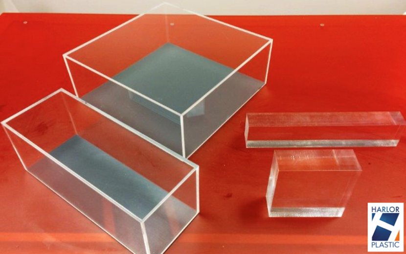 BOÎTES ET CUBES PLEXI SUR MESURE