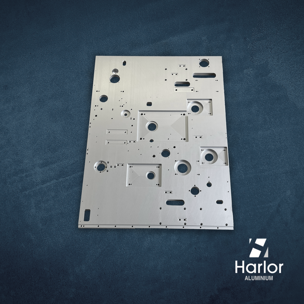 Plaque machine aluminium Harlor Aluminium