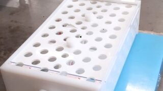 PANIER EN PVDF POUR TRAITEMENT DE SURFACE DES METAUX